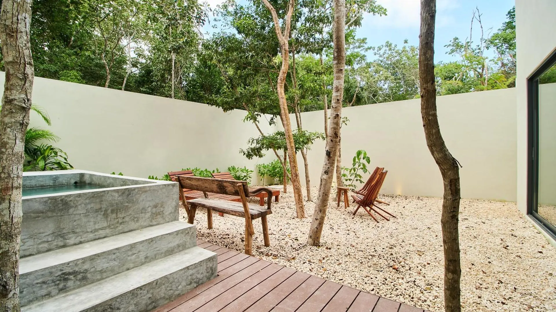 Luxury Villa With Private Pools, Terrace & Rooftop Terrace Tulum