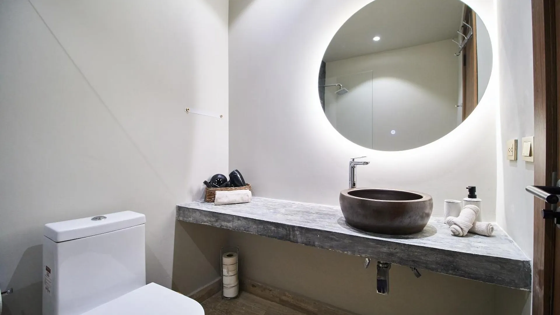 Luxury Villa With Private Pools, Terrace & Rooftop Terrace Tulum